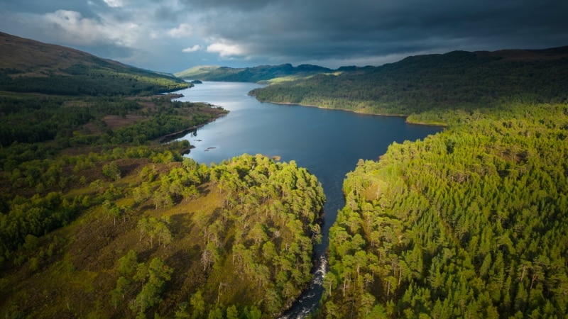 The river Affric running into Loch Beinn a Mheadhoin in Glen Affric, Affric Highlands.